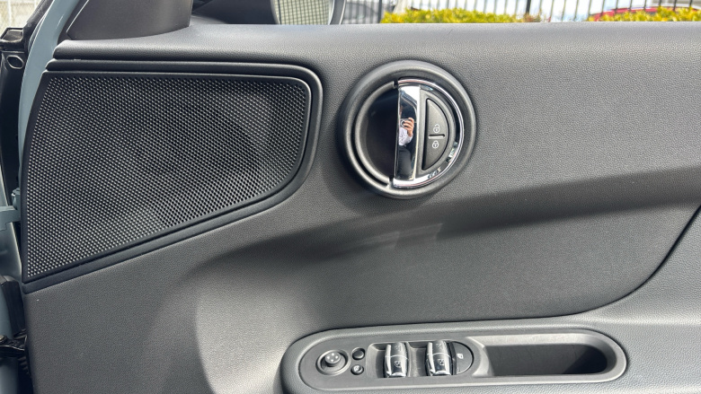 MINI Countryman 1.5 Cooper Classic Premium Plus 5dr Auto Petrol Hatchback